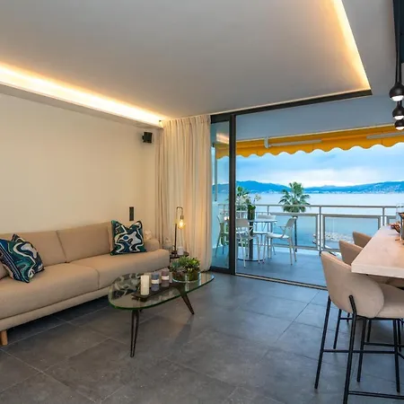 Palm Croisette Front De Mer1 Cannes
