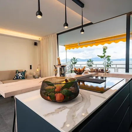 Palm Croisette Front De Mer1 * Cannes